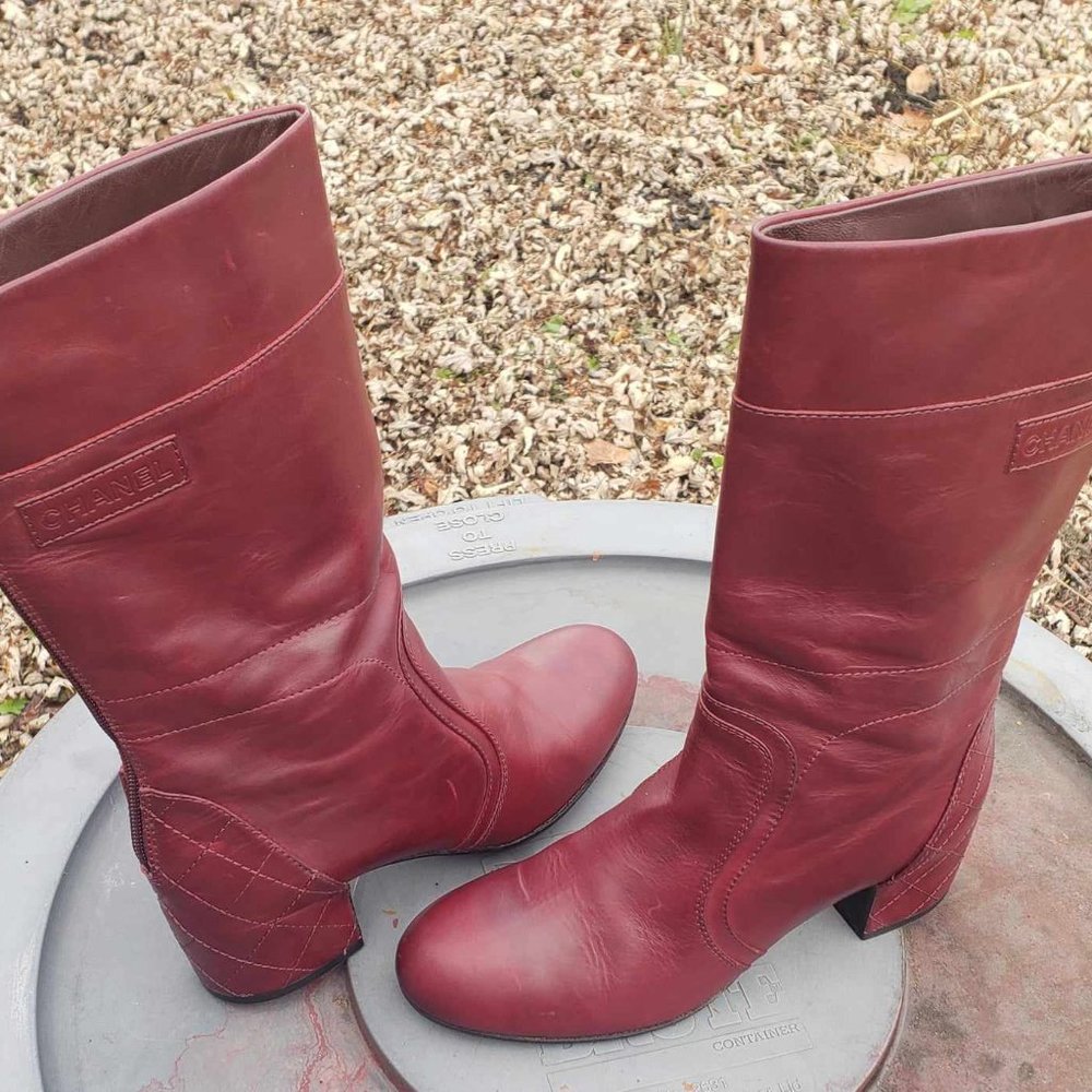 Chanel burgundy logo mid-Calf boots 37.5 ( US 7 )
